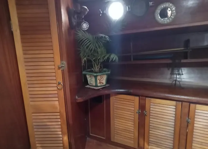 Bateau De Pirates Gruissan