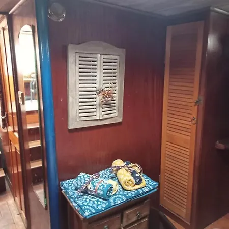 Bateau De Pirates Gruissan