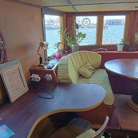 Bateau De Pirates