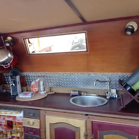 Bateau De Pirates Bateau-hôtel Gruissan